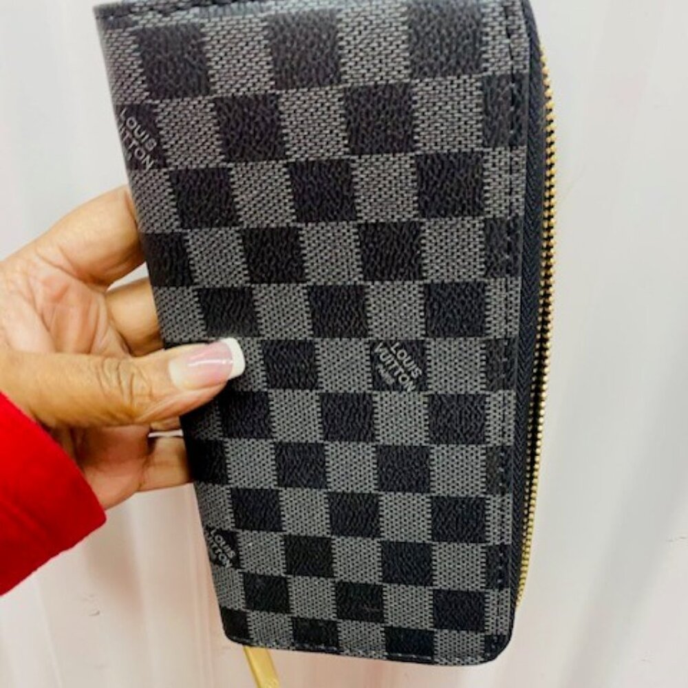 LV Wallet